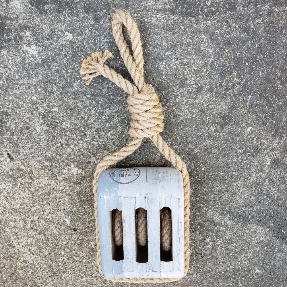 🛥 Boat rope pulley